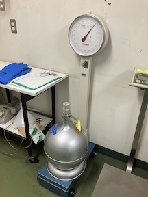 液体窒素タンク