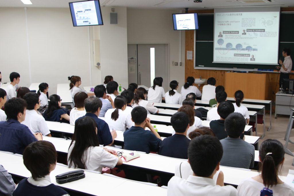 【医学部医学科】模擬授業の様子