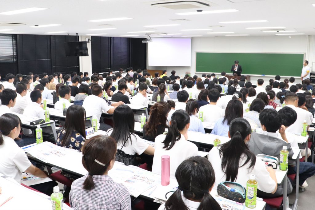 【教育学部】中村和彦 学部長の挨拶