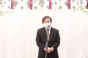 挨拶する島田学長