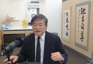 講演する島田学長